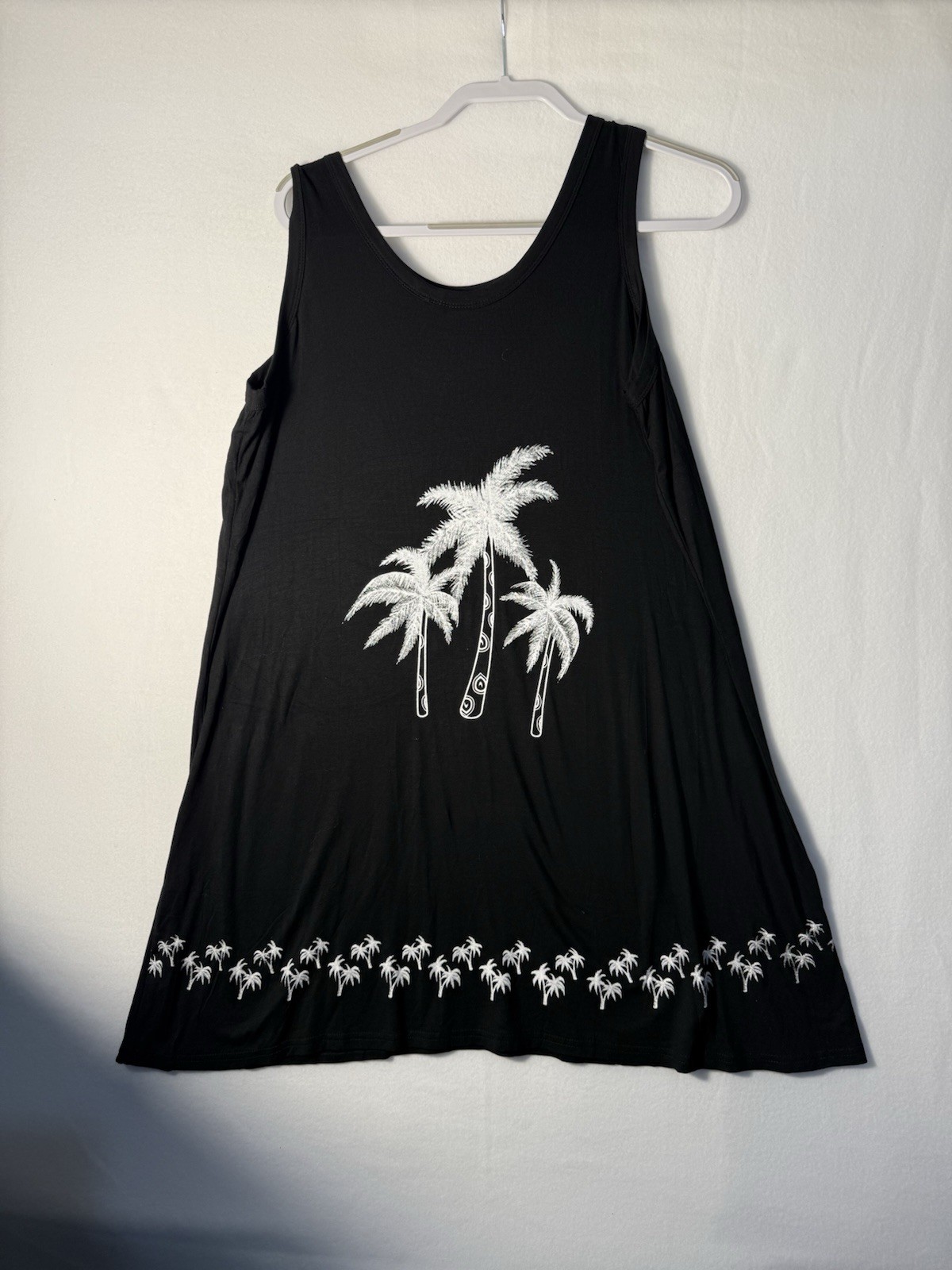 INDIA BOUTIQUE Black Tank Top With Palm Trees Woman’s One Size Fits All