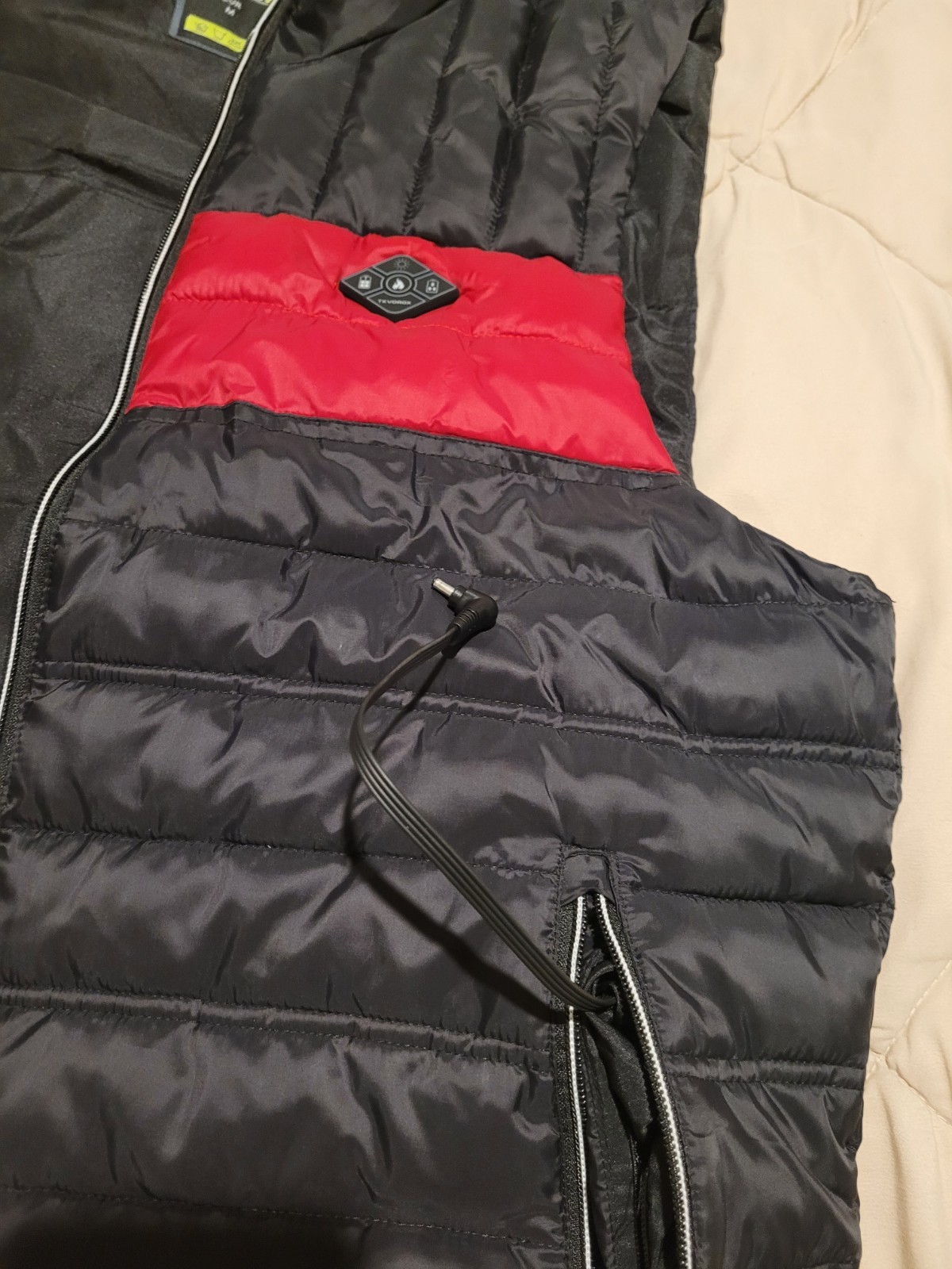 TKVOROAX Men’s Puffer Vest Black Red White Color-block Full Zip Quilted Size M