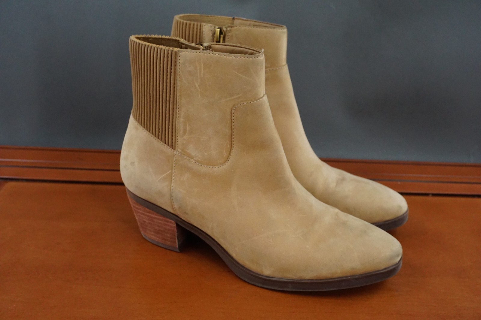 Vionic Shantelle Womens 8 Shoes Brown Leather Water Resistant Pull On Ankle Boot
