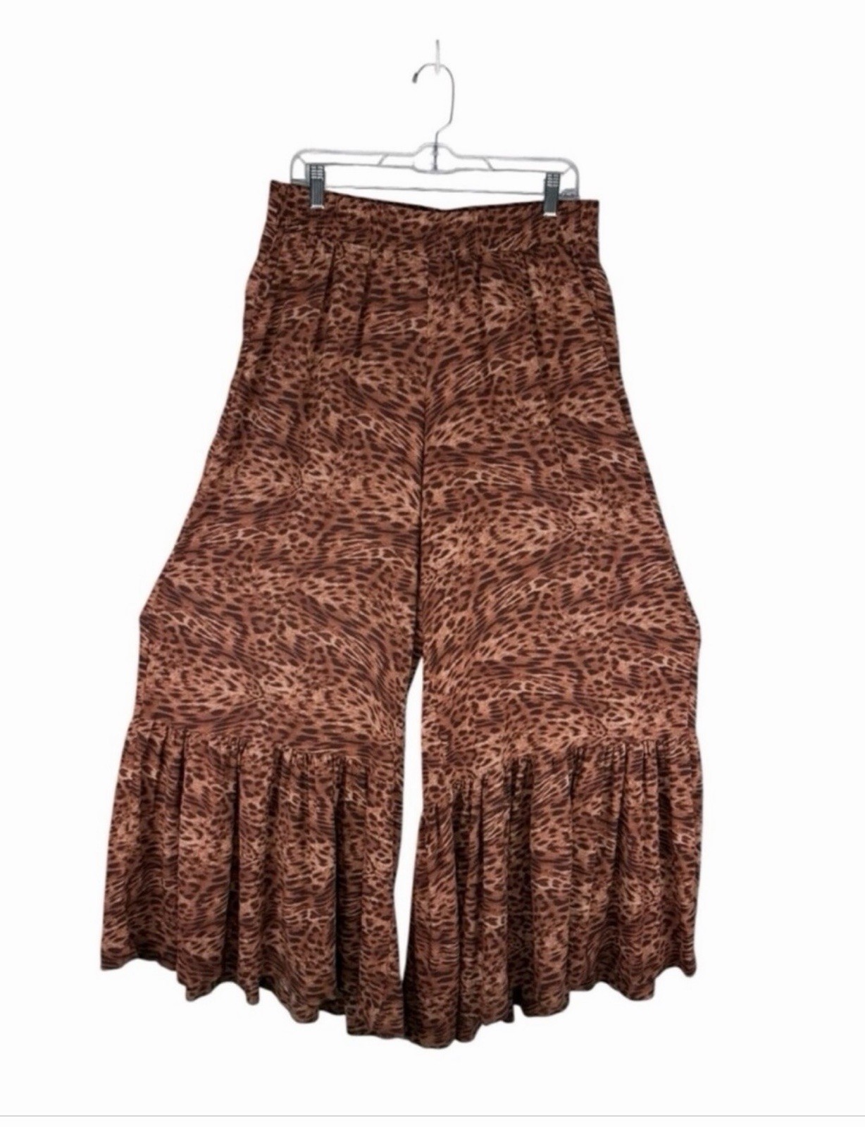 Torrid Festi Lioness Leopard 2 Piece Set Halter Top & Flare Tiered Pants 3X NWT