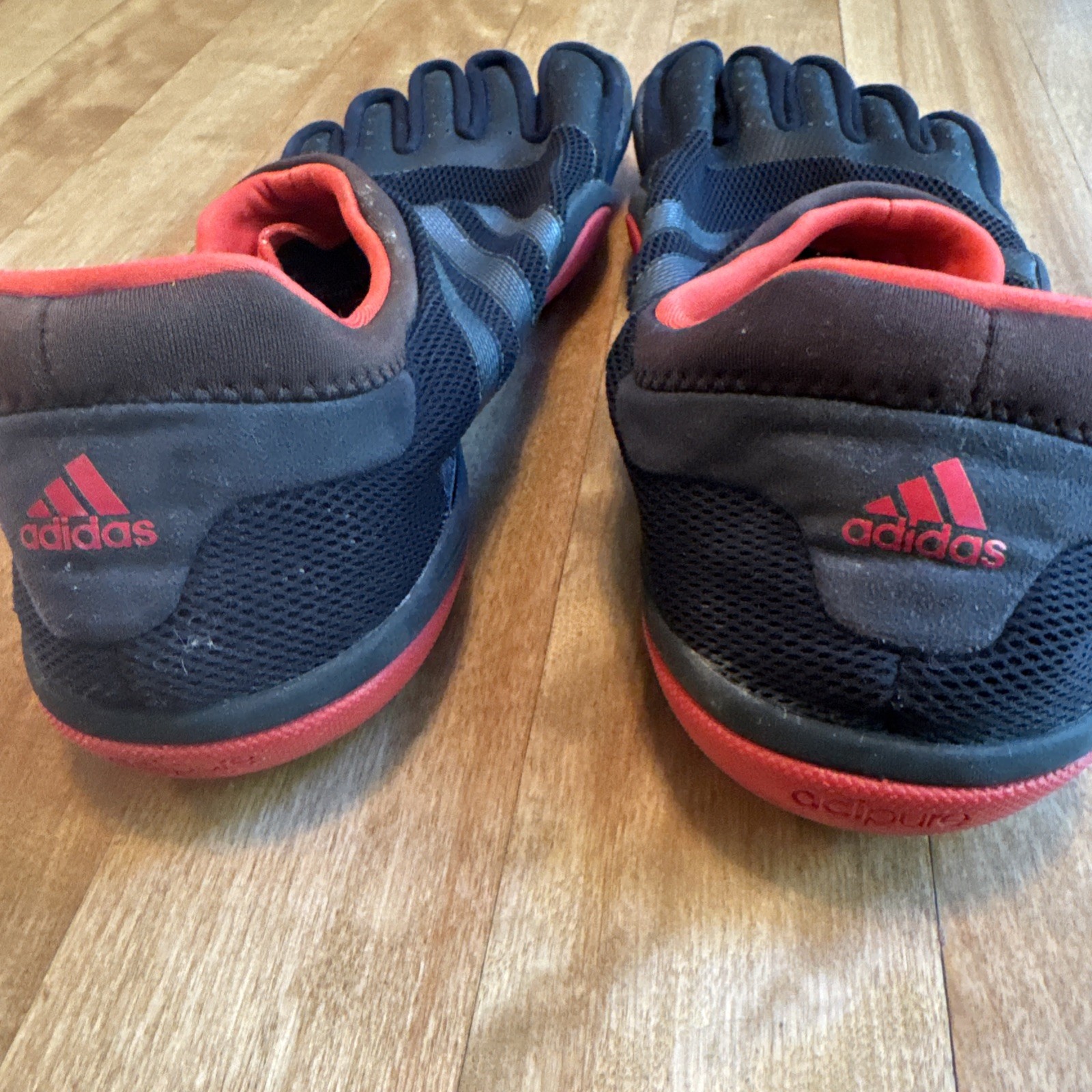 Men’s 13 M Adidas Adipure Trainer Barefoot Running Shoes Black Red Flat