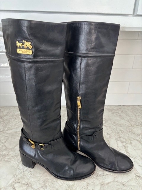 Coach Woman’s Leather Boots Size 7 Black —”Sapphire Horse & Carriage” Knee High