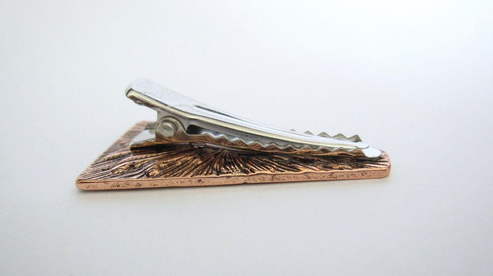 Small copper tone metal blue stone alligator hair claw clip clamp fine hair