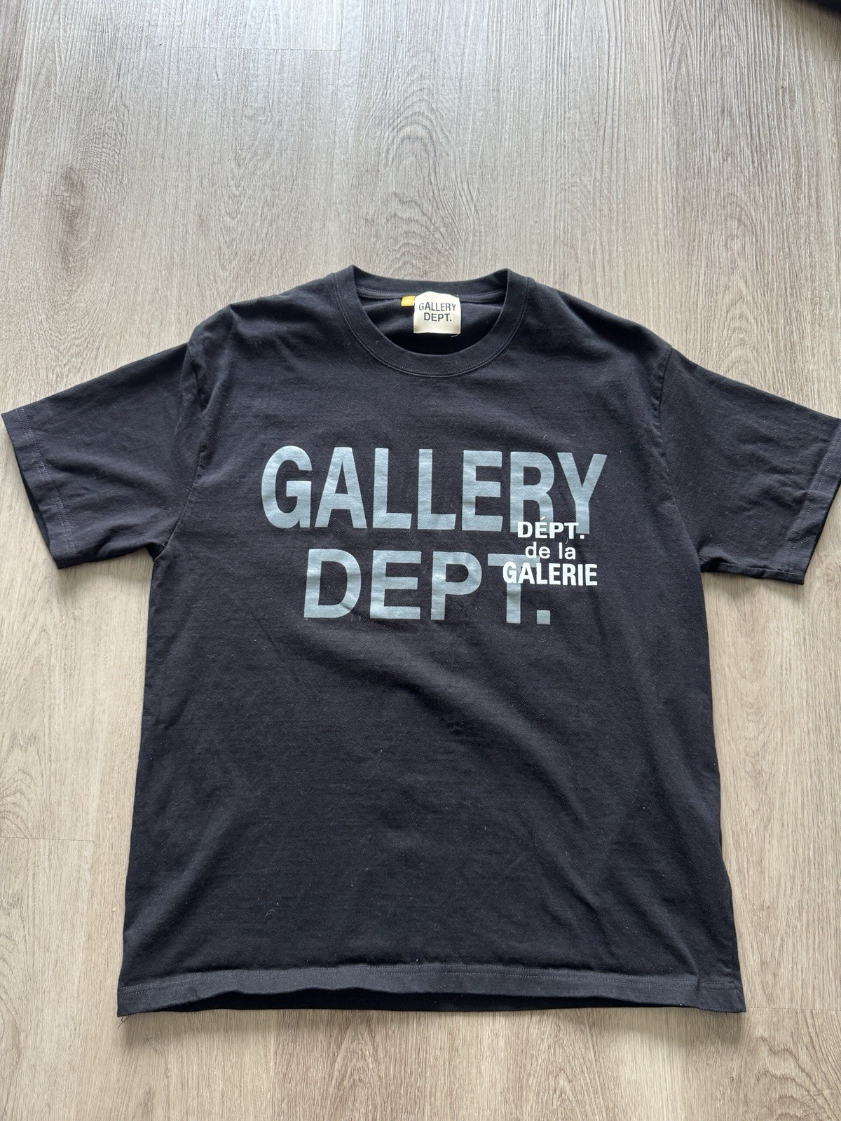 Gallery Dept. Men’s Black Graphic Logo Crew Neck Short Sleeve T-Shirt M