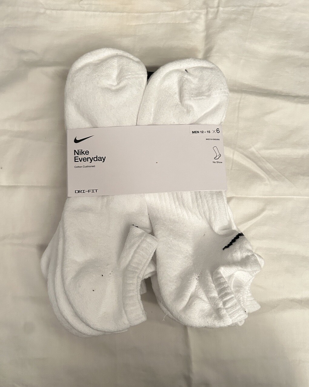 Nike Everyday Plus Cushion White Socks – 6 Pair Pack – Size 12-15