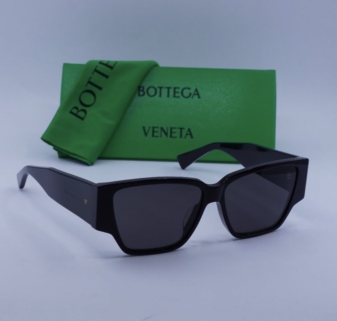 Bottega Veneta BV1285S 001Square Sunglasses – Black/Grey