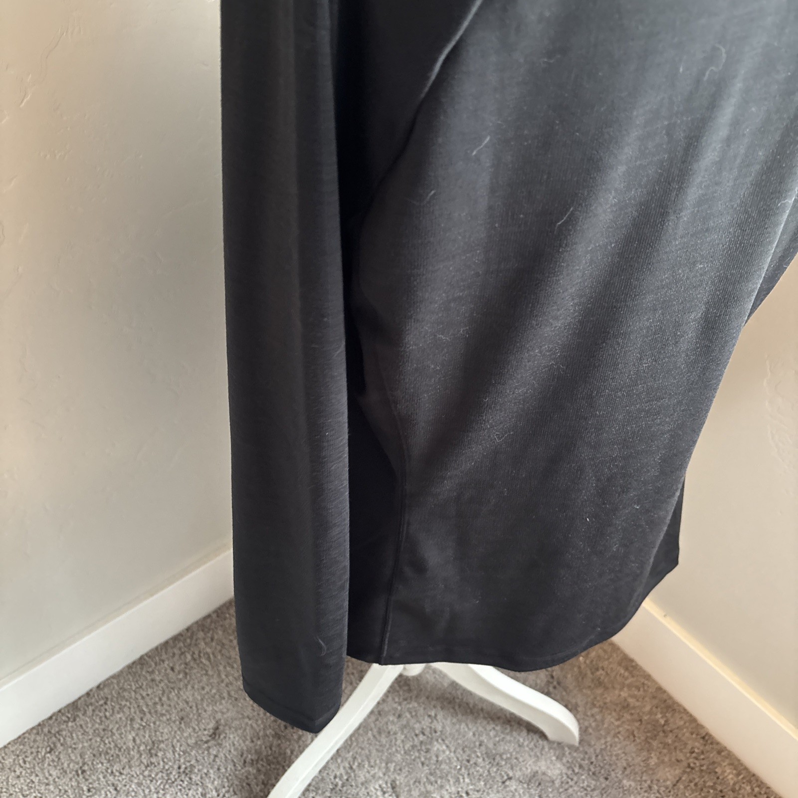 NWT 32 Degree Heat Zip Front Black Activewear Jacket Size Large, layering. NWT.