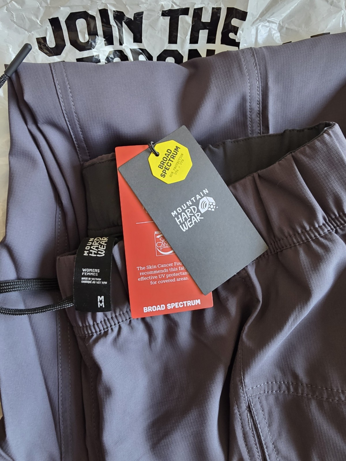 NEW Mountain Hardwear Trail Sender Women’s Gray Outdoor Hiking Pants Medium