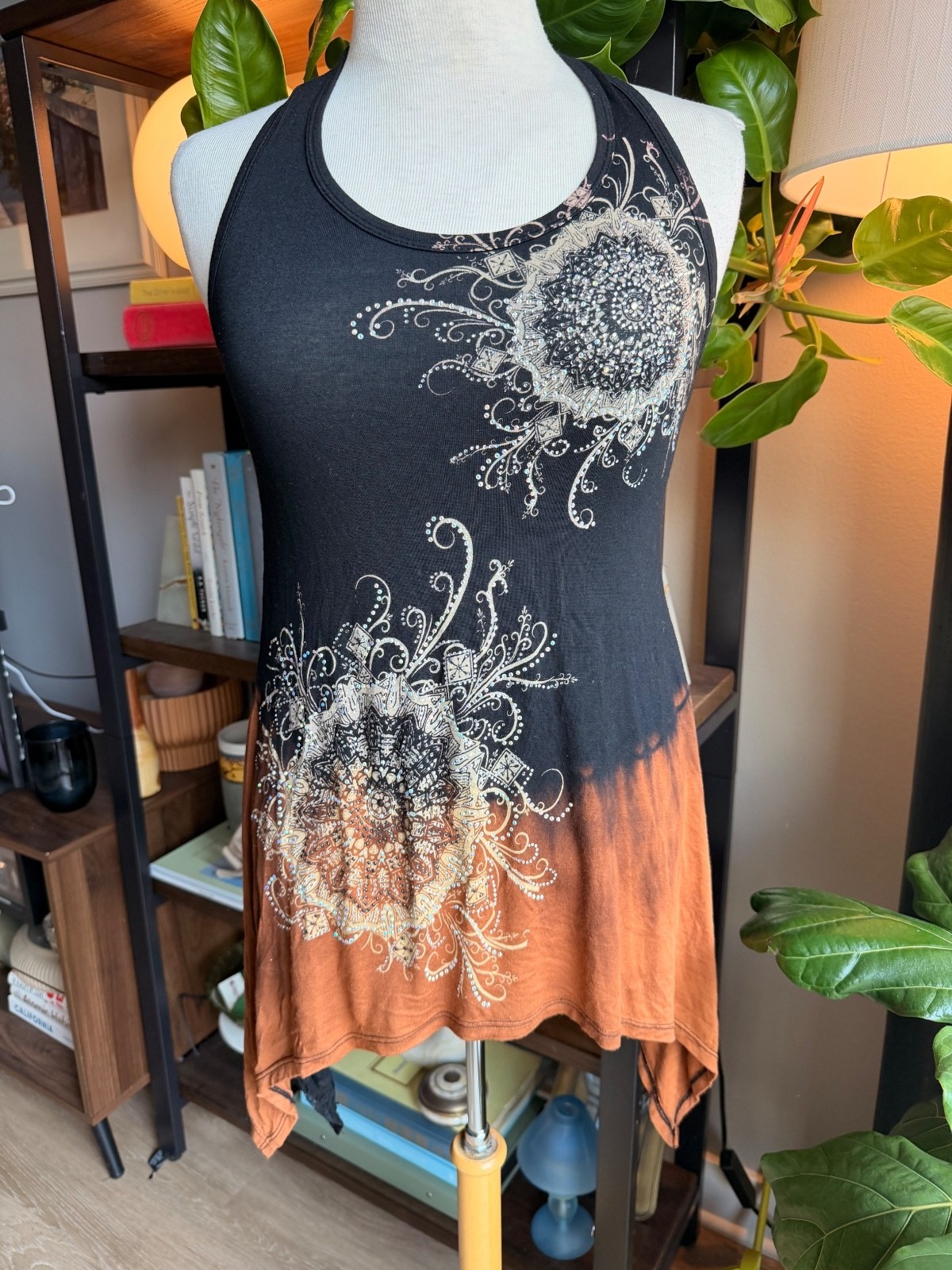 Y2K Vocal Apparel Black and Burnt Orange Beaded Lace Back Tunic Tank Top Size M