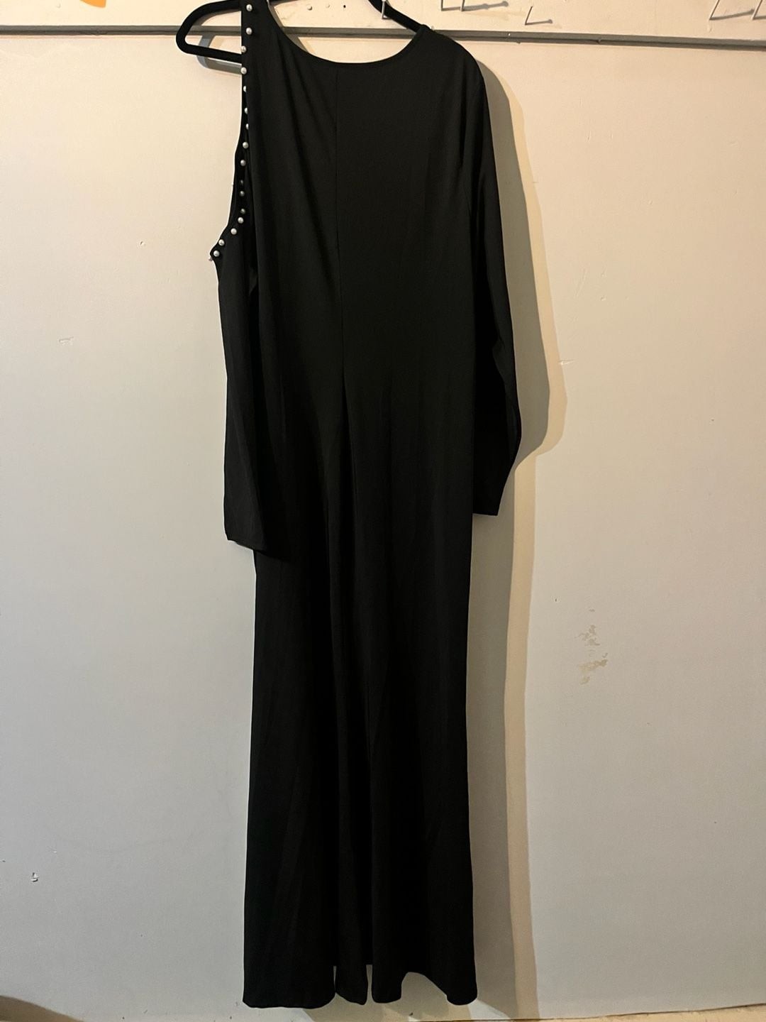 009-0035 SHEIN Curve Pearl Embellished Cutout Detail Long Sleeve ball gown