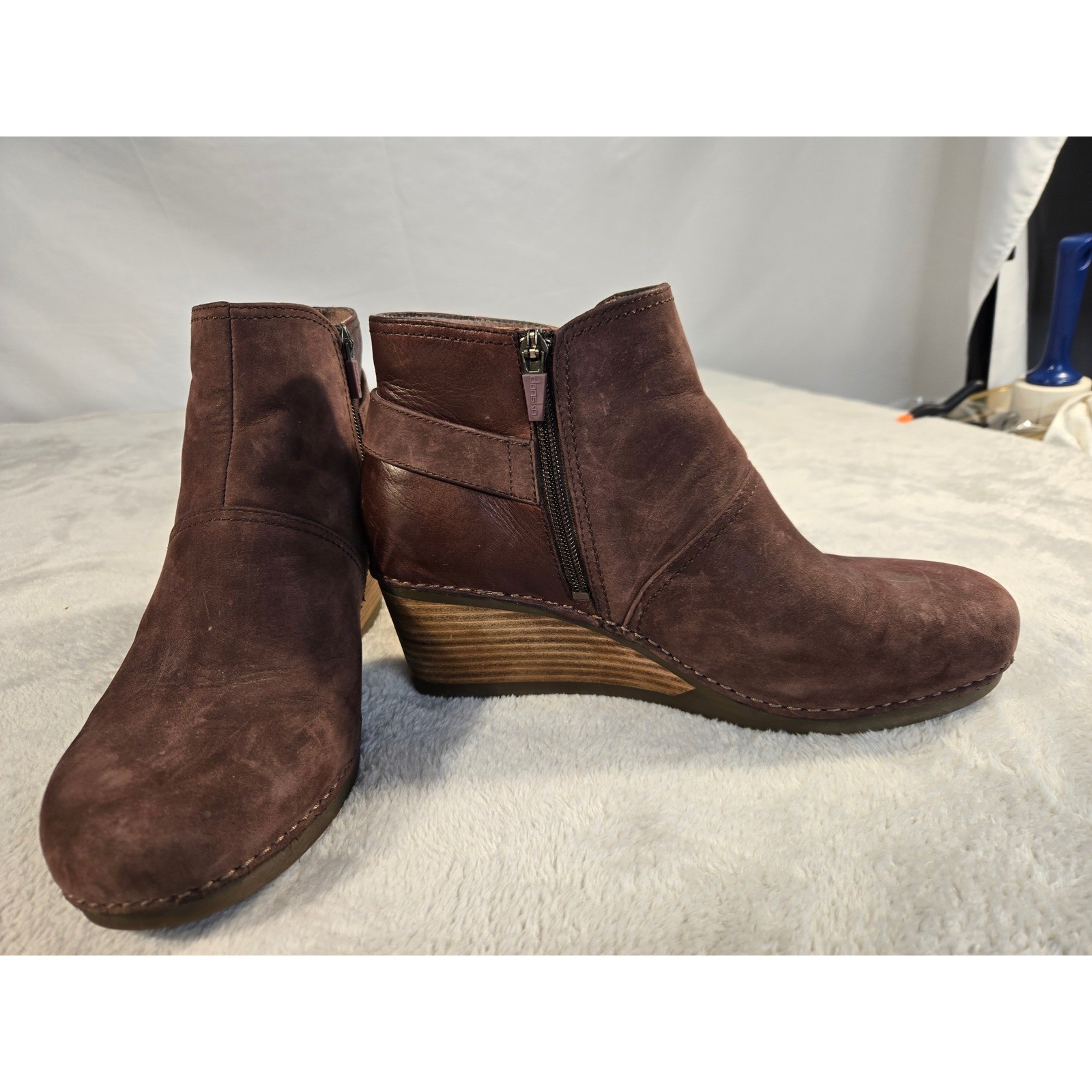 Dansko Lafayette Brown Leather Nubuck Wedge Ankle Booties Buckle Side Zip 41