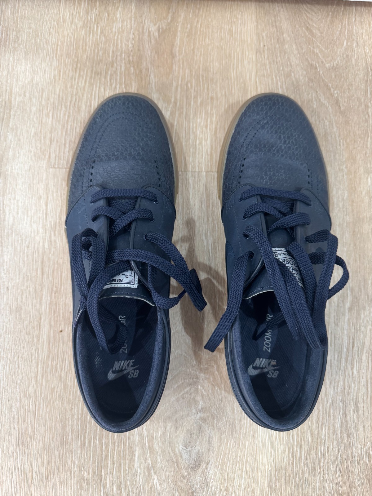 Nike SB Zoom Janoski Leather (Dark Obsidian) | 616490-441