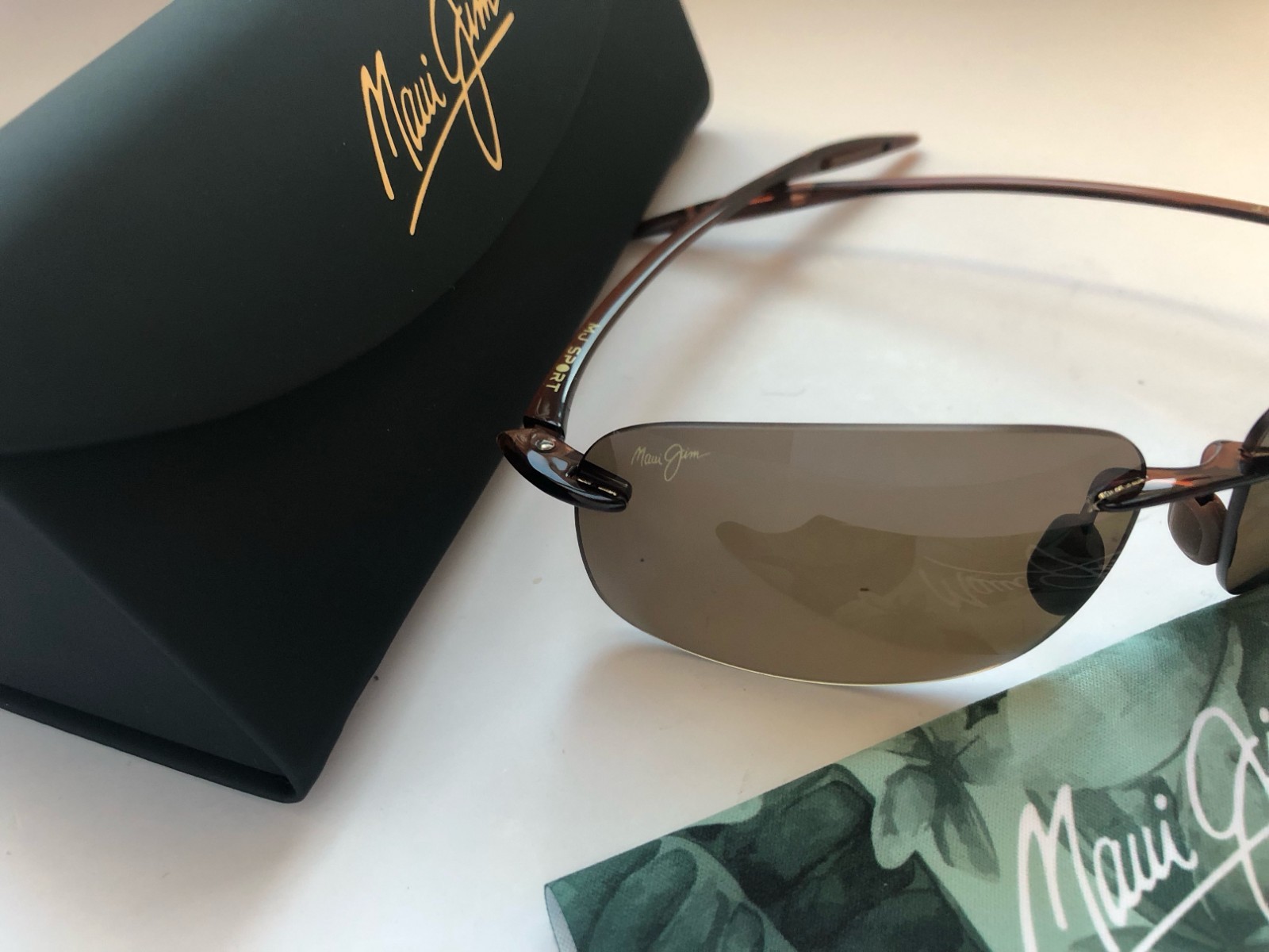 Maui Jim Breakwall H422-26/63-13 127mm Polarized Rimless Sunglasses – Brown
