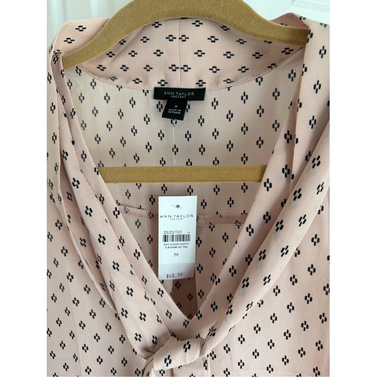 Ann Taylor Factory Pink Tie Neck Sleeveless Blouse M