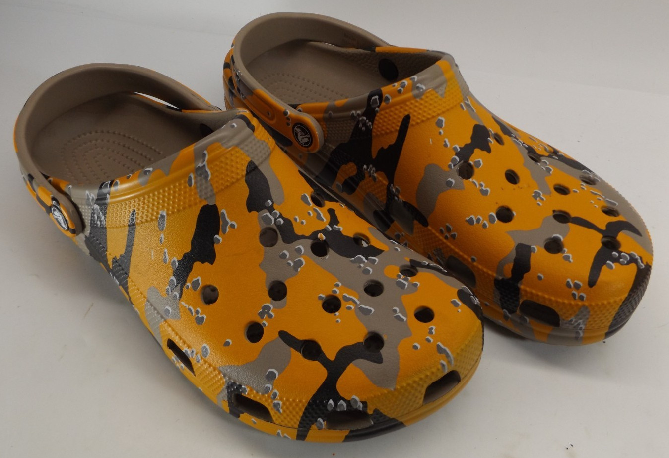 Mens 13 Crocs Classic Clog Shoes Duck Camo Classic Orange Tan Black White