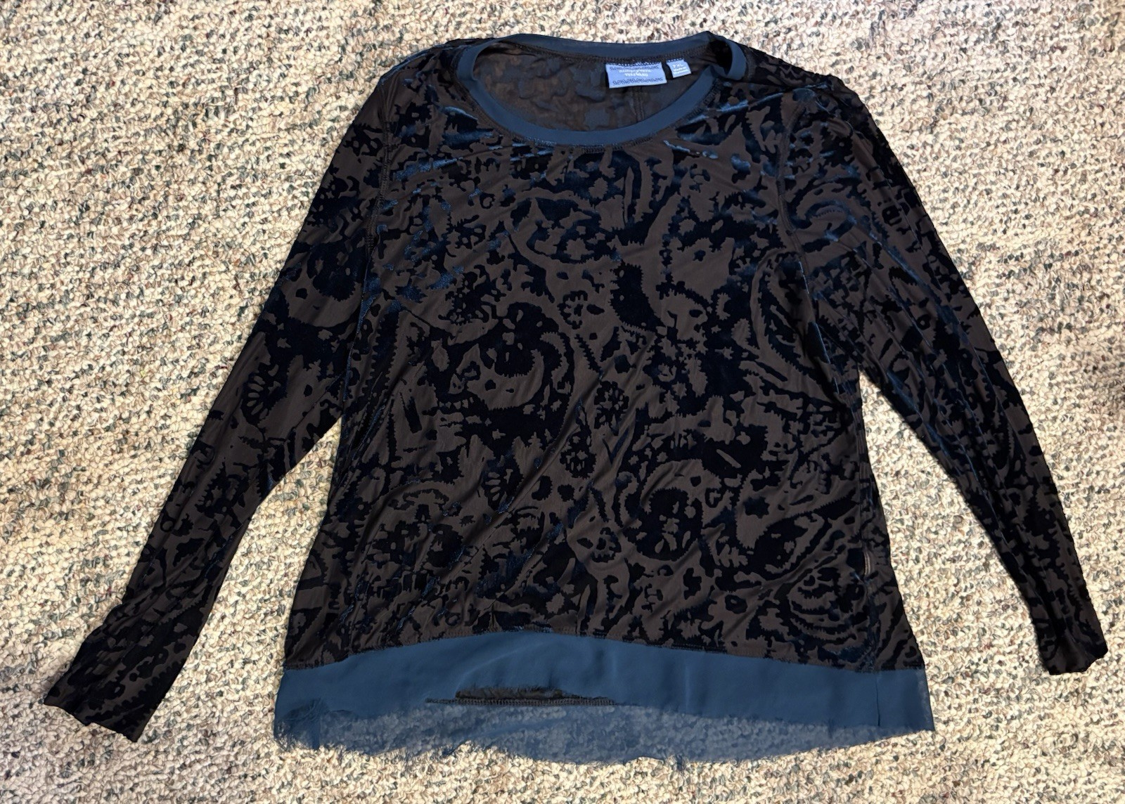 Simply Vera Sheer Black and Blue Top size XL