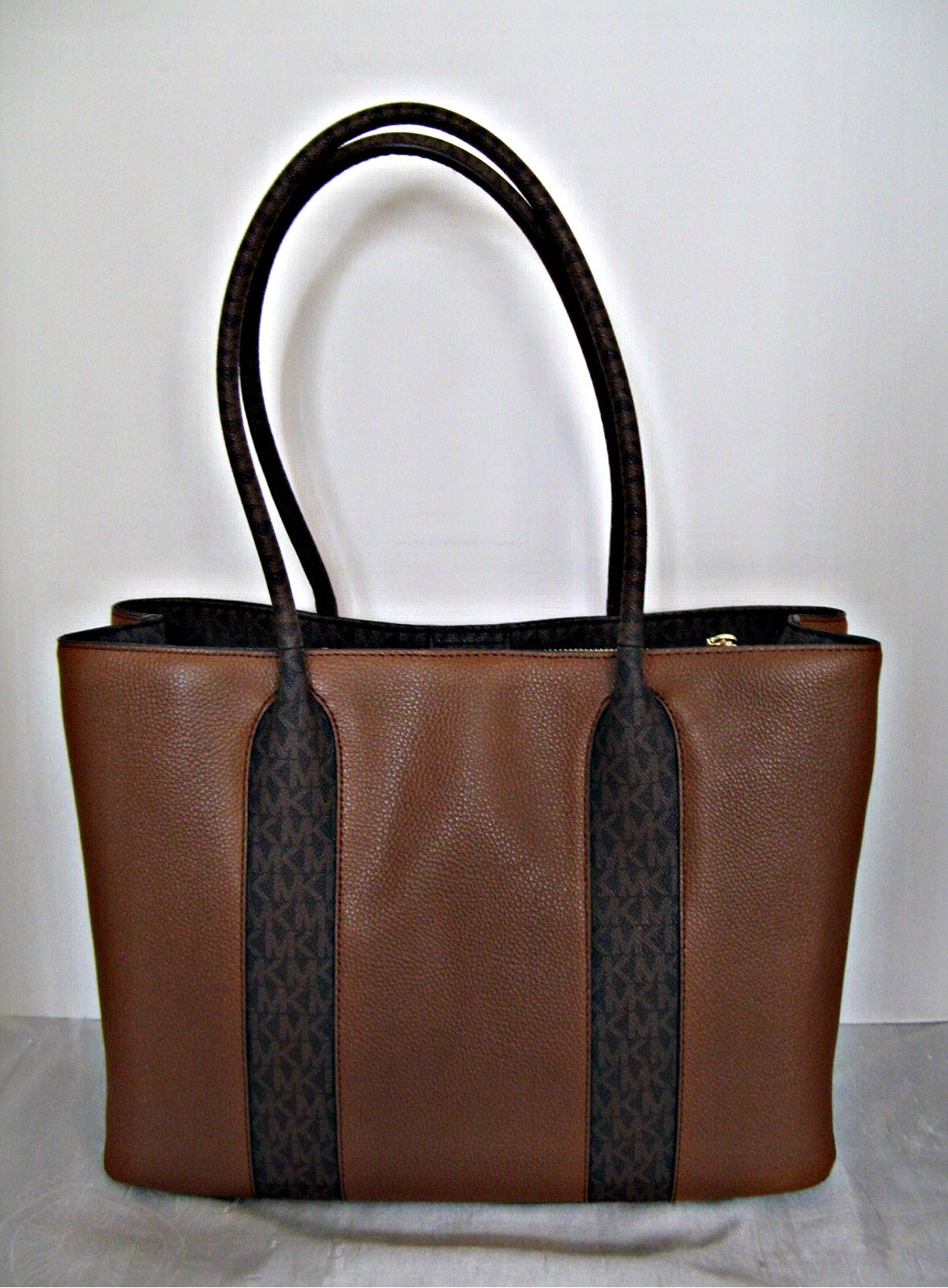 Michael Kors – Austin Large Leather Tote – Luggage