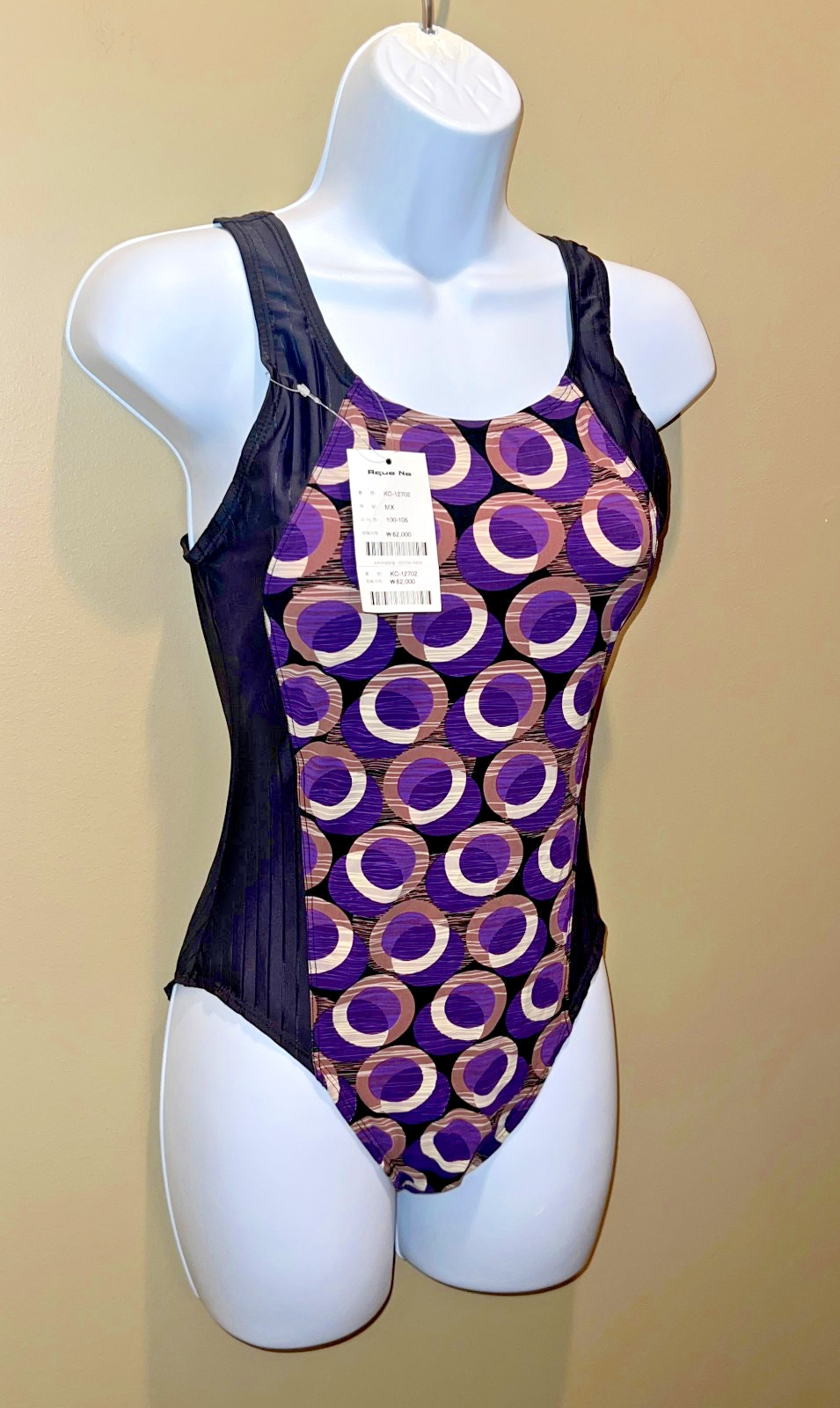 NWT AQUO NO Scoop Neck/Soft-Cup 1-Pc Swimsuit Purple/Tan On A Black Sz 100-105CM