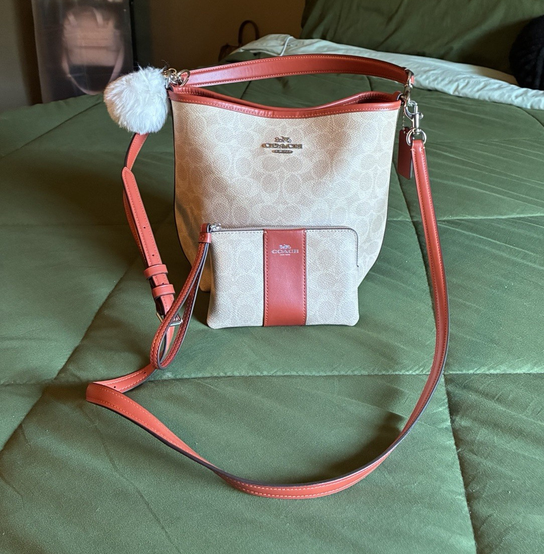 Coach Signature Logo Small Bucket Crossbody Beige/Pink Zip w/ Detachable Strap