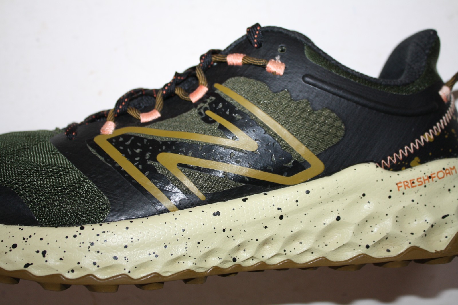 New Balance Fresh Foam Garoé Trail Running Shoes Mens 11.5 Kombu Cayenne 2023