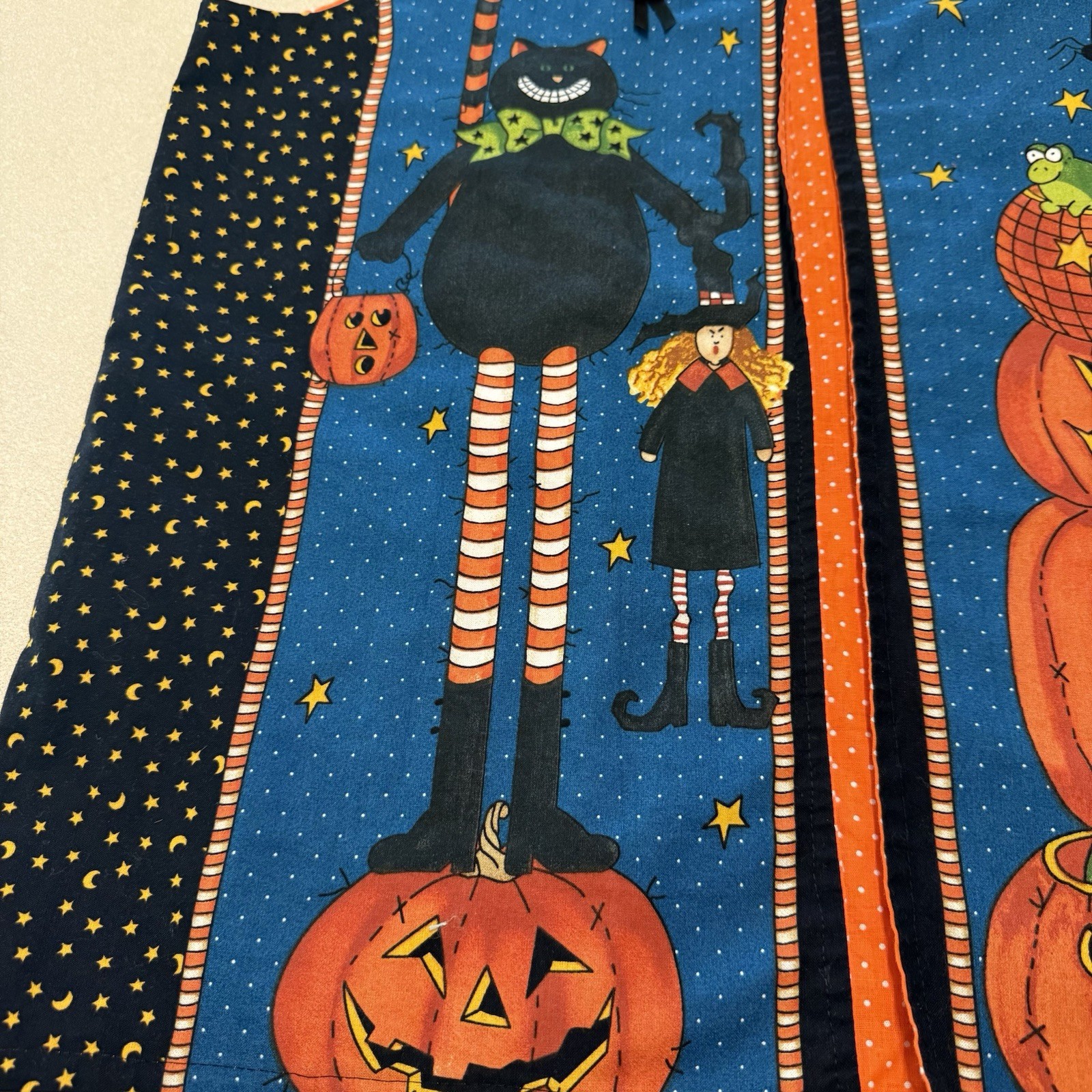 VTG Halloween Vest & Pin Homemade Ghouls Night Out Ghosts Pumpkins See Pics Size