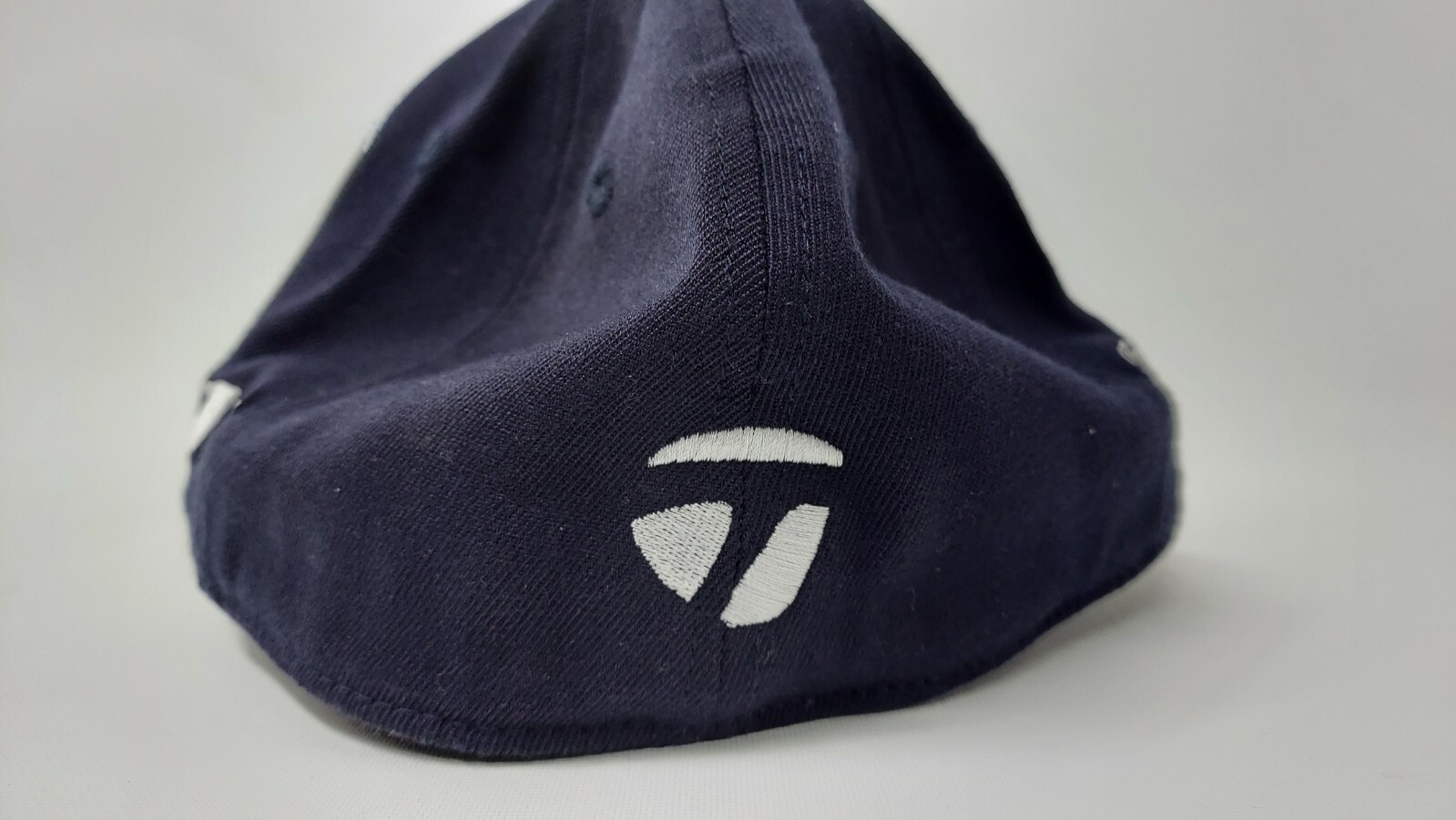 Taylormade Bassaholics R11 Fitted Basball Hat 7 1/4 – 7 5/8