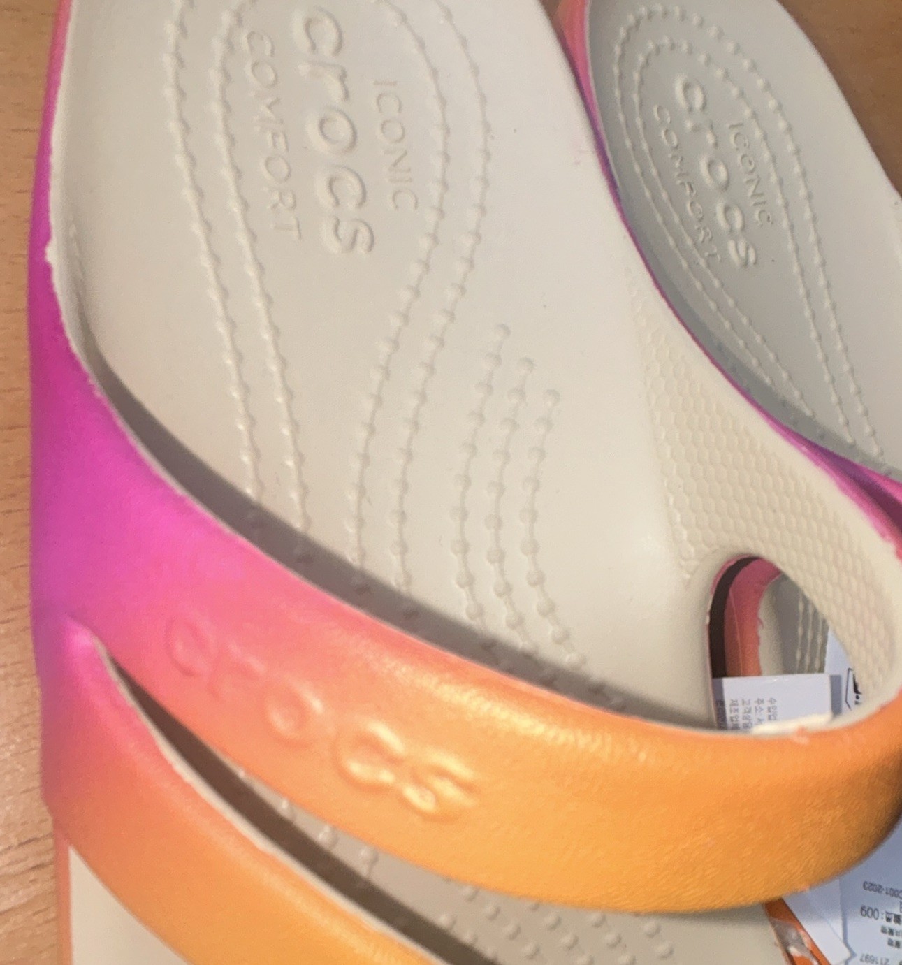 Crocs Women’s Kadee II Sandal Multicolor Ombre US 7
