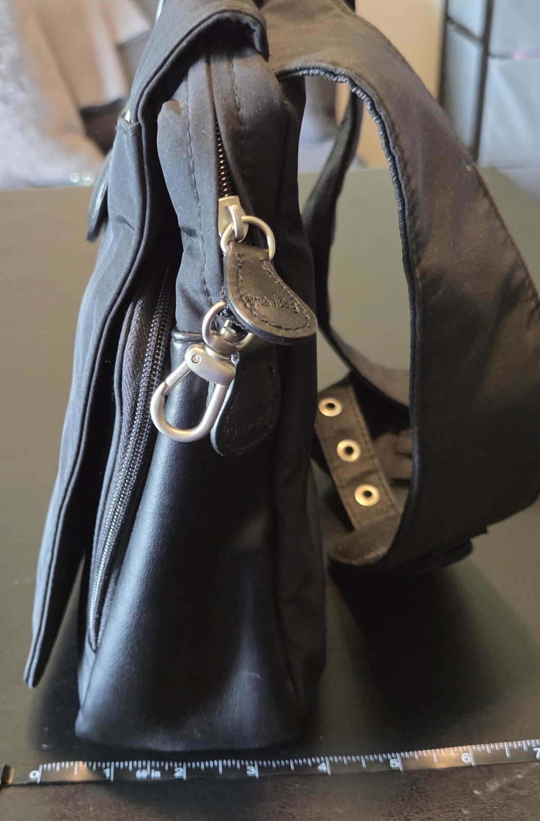 AmeriBag New Yorker Crossbody Messenger Travel Bag Black Nylon w/ Leather