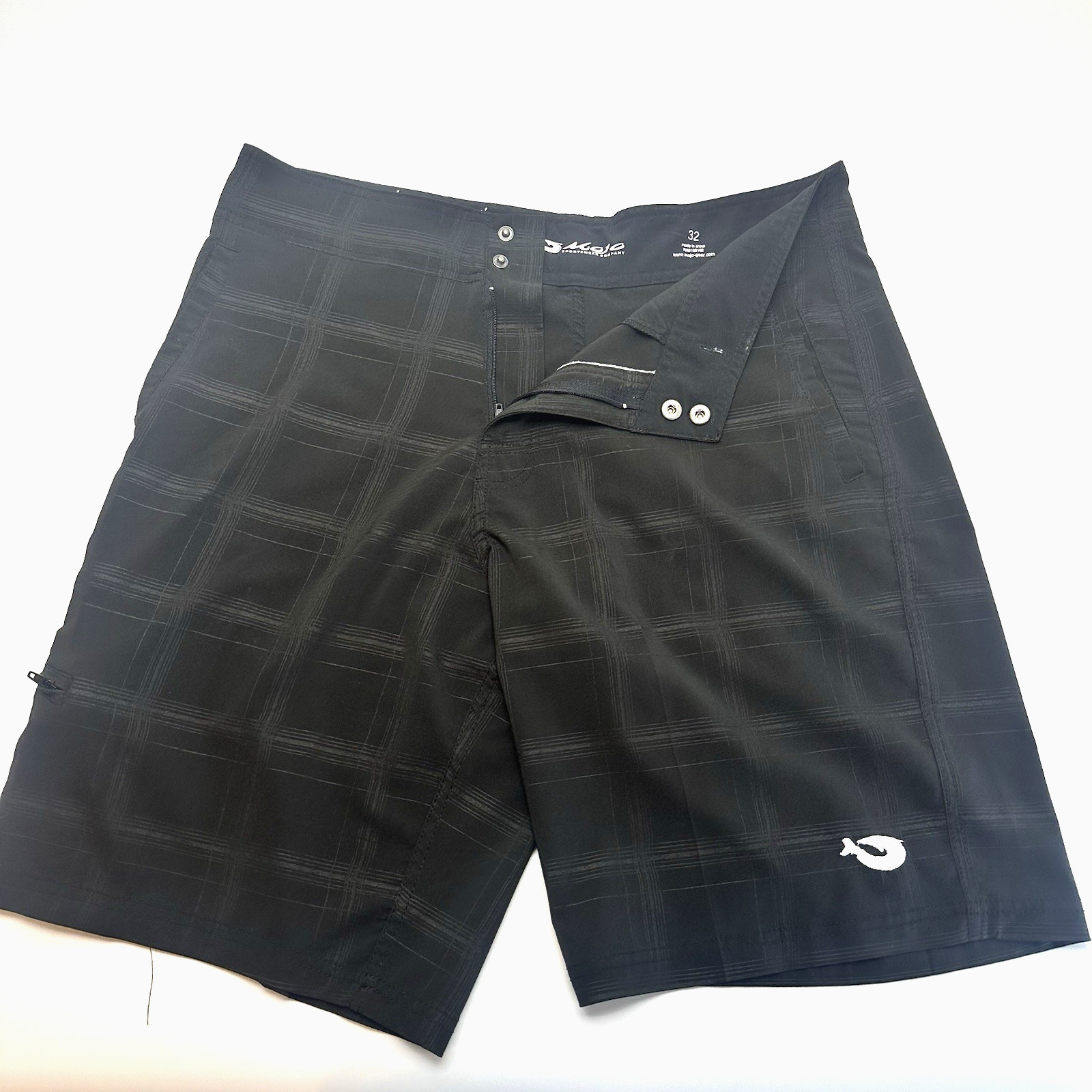 Mojo Sportswear Plaid Tec Board Shorts Men’s 32 Black