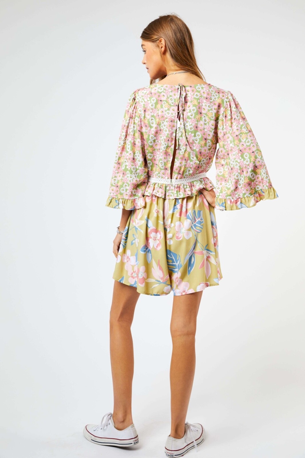 Davi & Dani Floral Print V-Neck 3/4 Sleeve Romper Dress Women’s