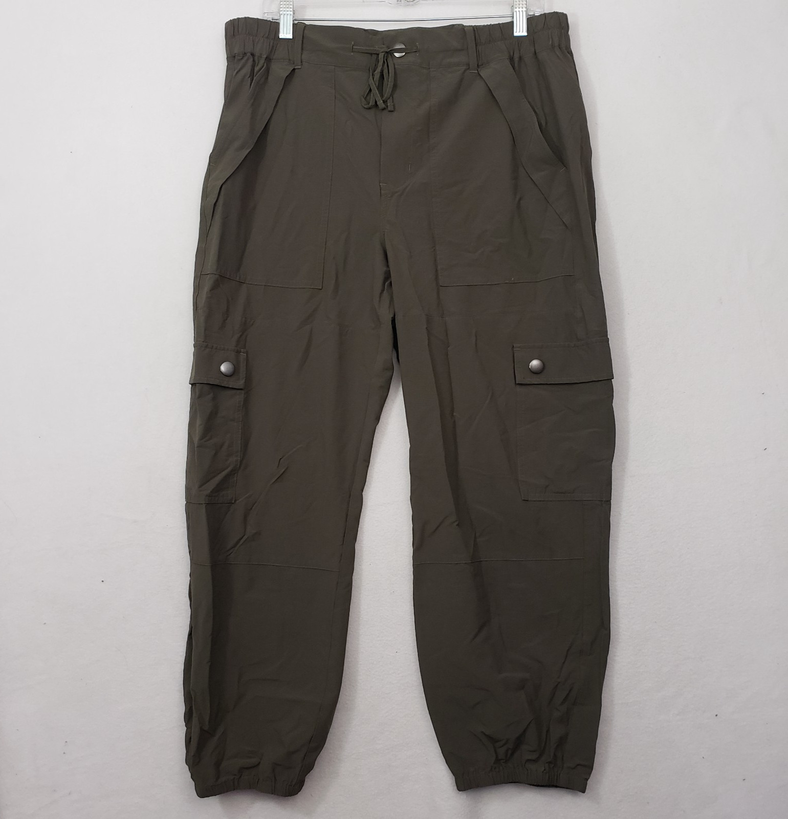 Cabi Quantum Cargo Pants Women’s size Large Army Green Drawstring Pockets