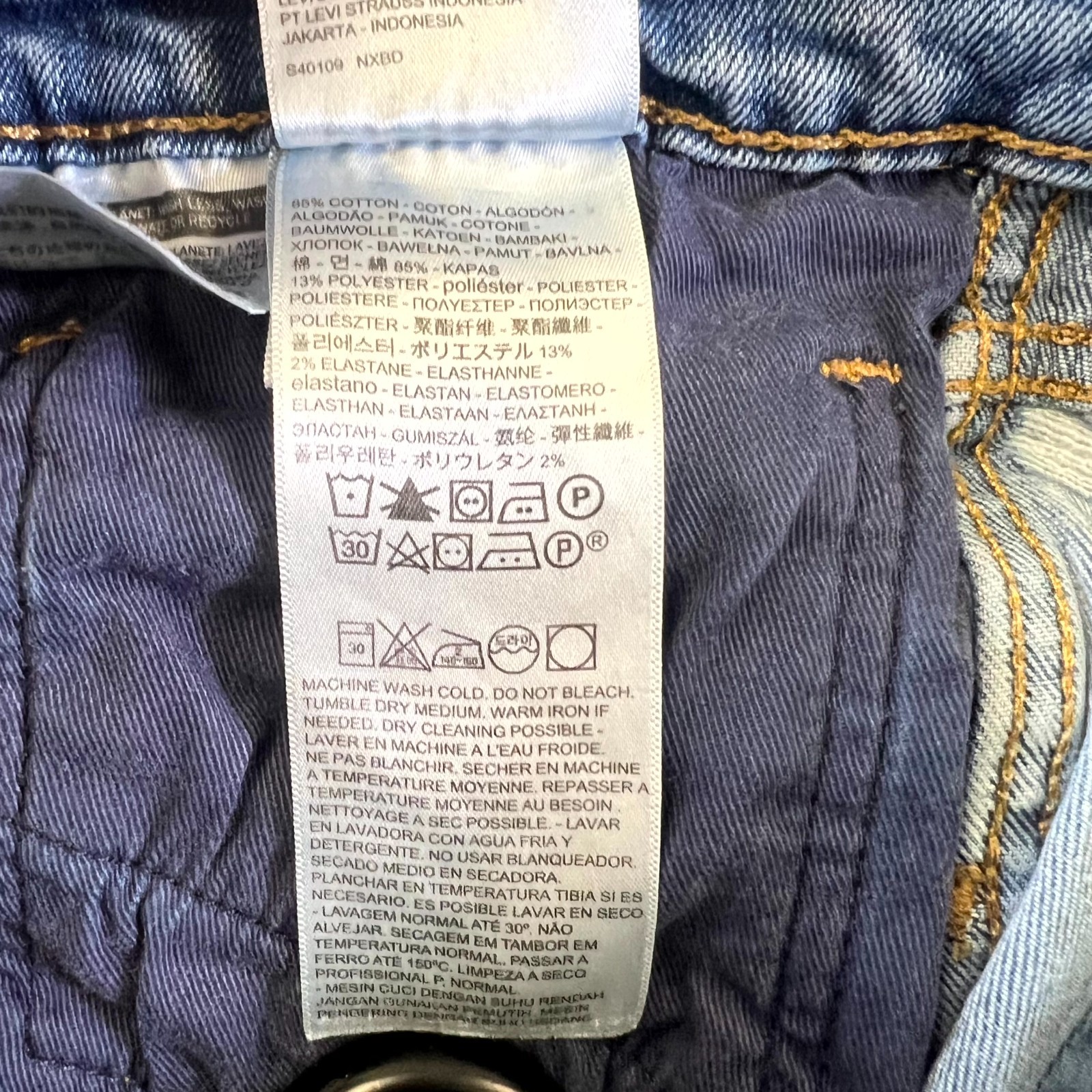 Levi’s 410 Jeans Men’s 36×34 Blue Denim Cotton 5-Pockets Straight Leg Streetwear