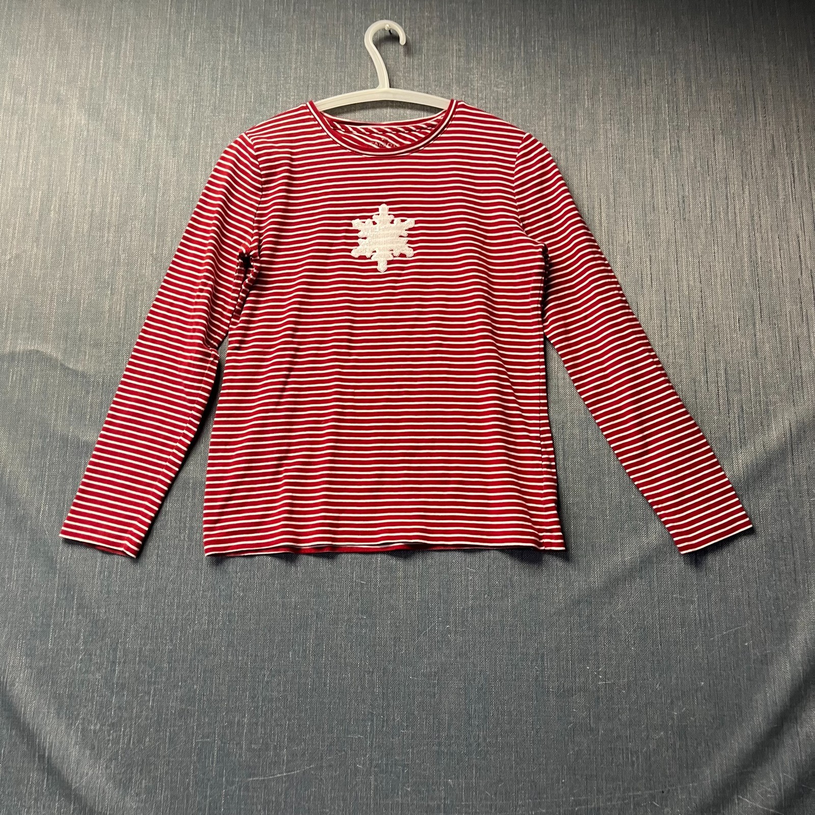 Talbots Women’s Shirt Size M Red White Striped Long Sleeve Snowflake Pima Cotton