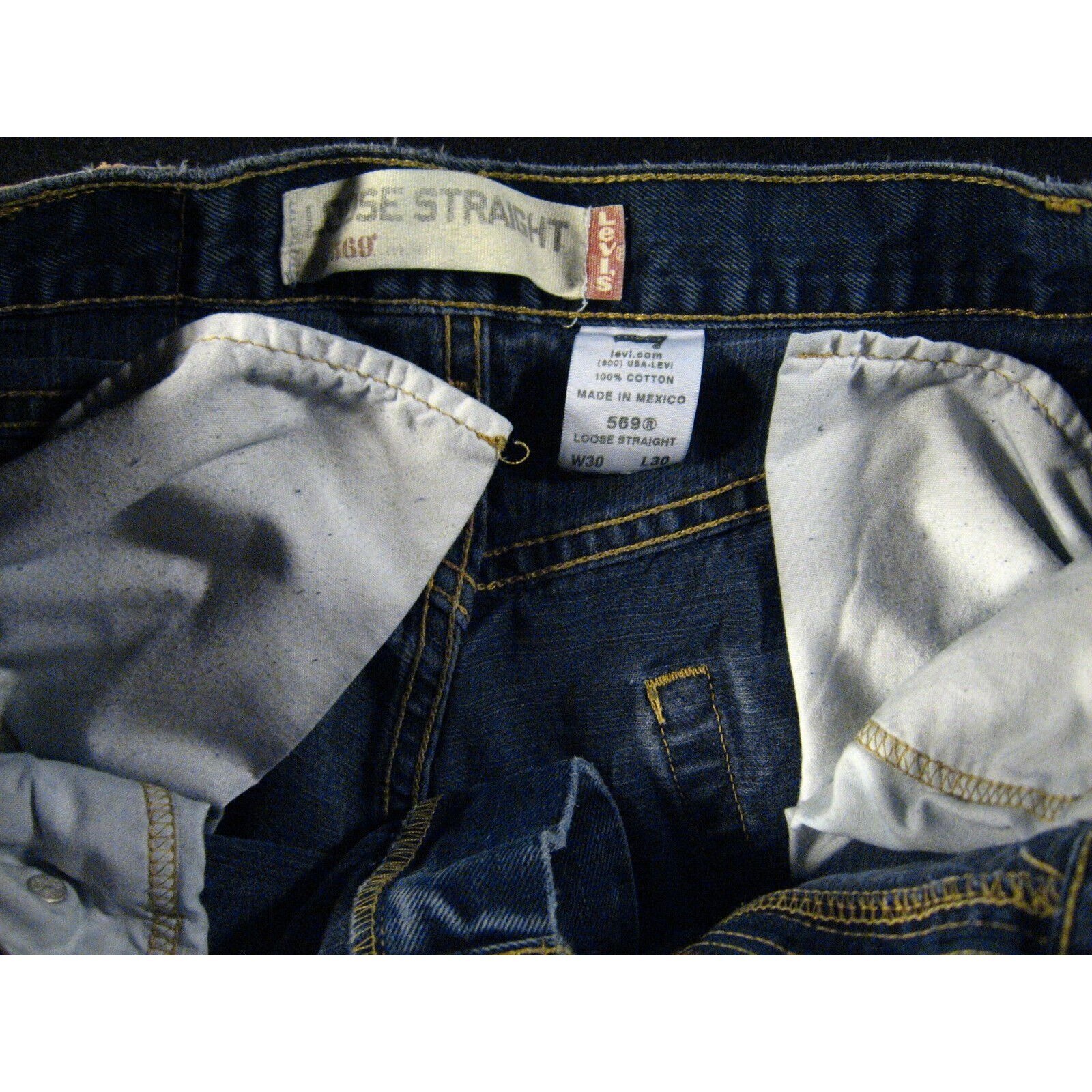 Levis 569 CUTOFF JEAN SHORTS Womans Tag 30 28 MEASURED High Waisted Blue Denim