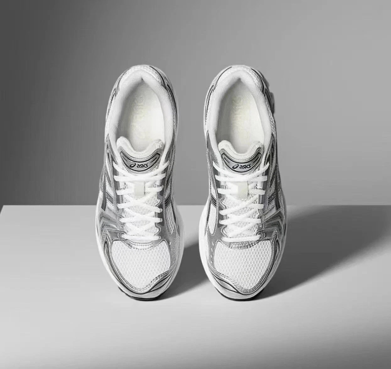 ASICS Gel-Kayano 14 White、Graphite1203A537-110 Men’s|Order a half size larger