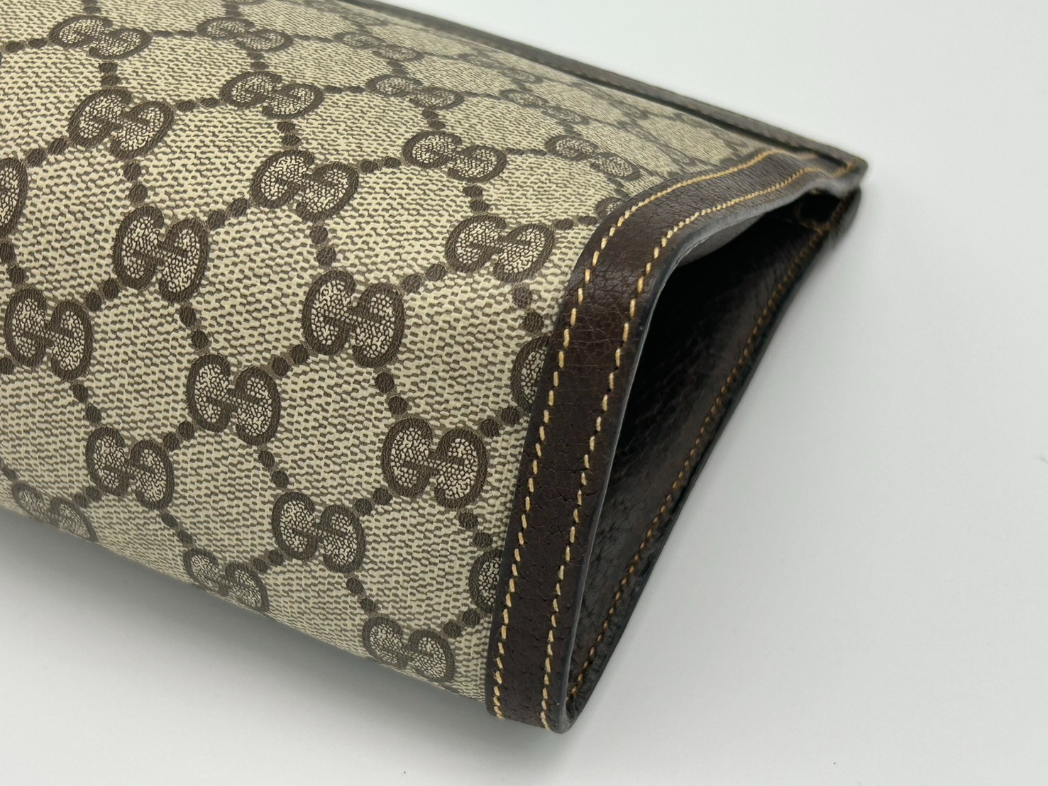 Gucci Clutch Bag GG Supreme Pouch Brown PVC Leather Vintage Authentic