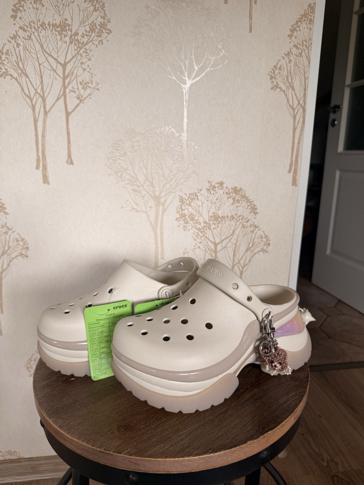 Crocs Super Bae Clog Dulcé W7 EU 37-38 Sales Sample Not For Resale 213218-2NM