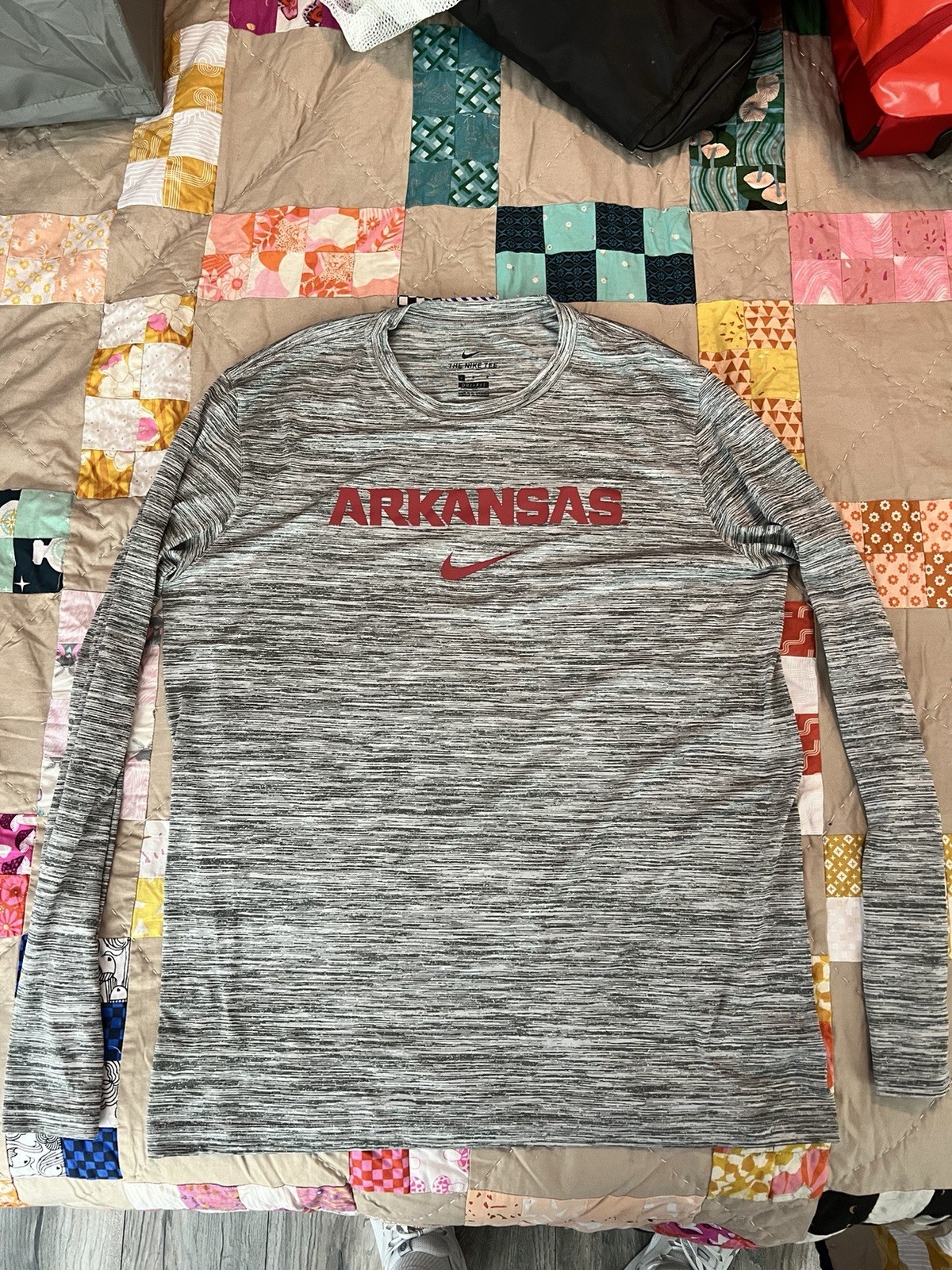 Arkansas Razorbacks Basketball Football Team Issued Shirt Nike Dri-FIT Large