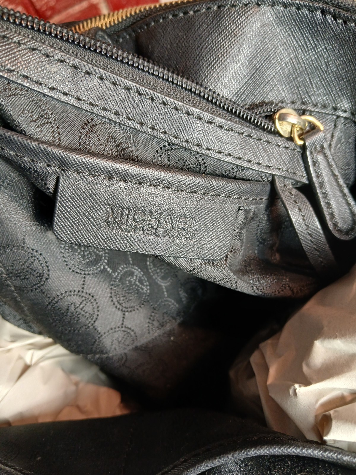 Authentic Michael Kors Savannah Medium Satchel – Black Saffiano Leather