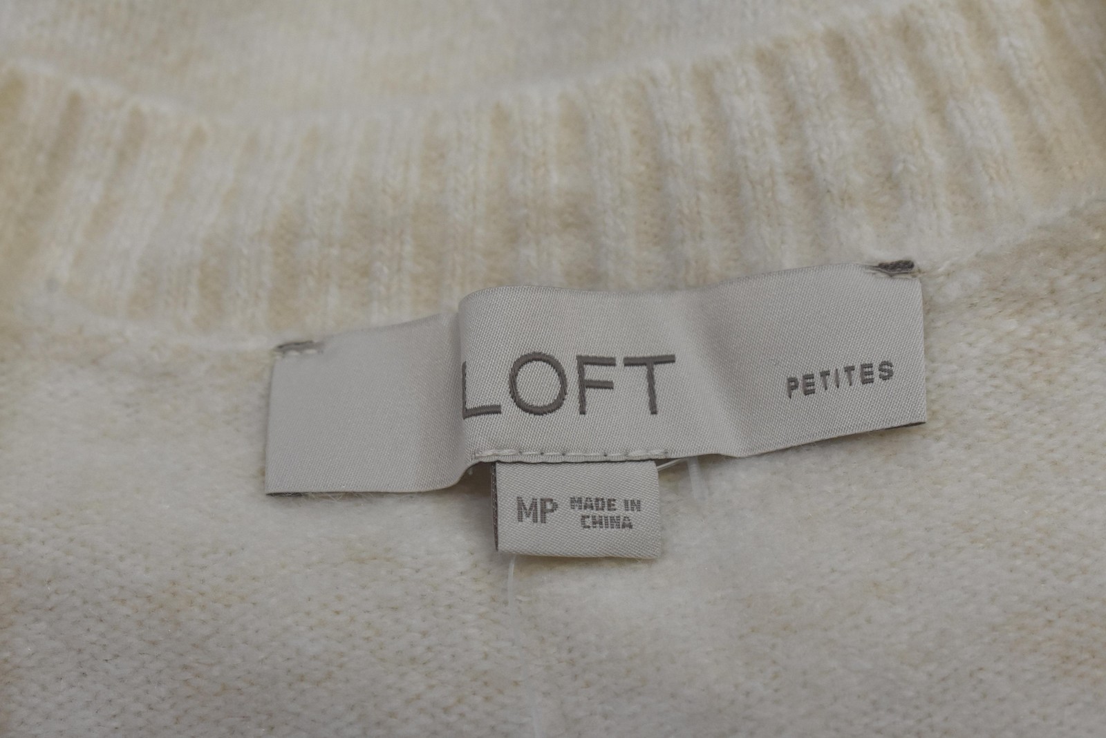 LOFT Sweater Womens Medium Petite V Neck Button Pullover Cozy Knit Acrylic Blend