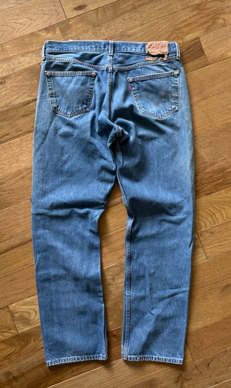 Vtg Levi’s 501 Original Fit 38×36 Made In Mexico Button Fly Light Wash Jeans Y2K