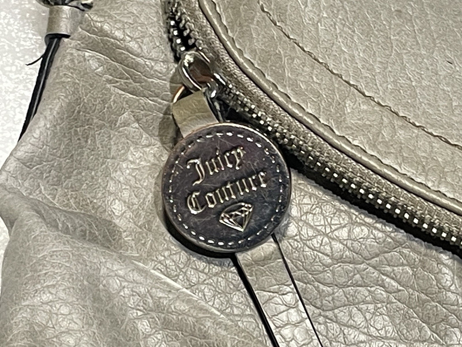 JUICY COUTURE GRETA FLAP CROSSBODY GRAY LEATHER