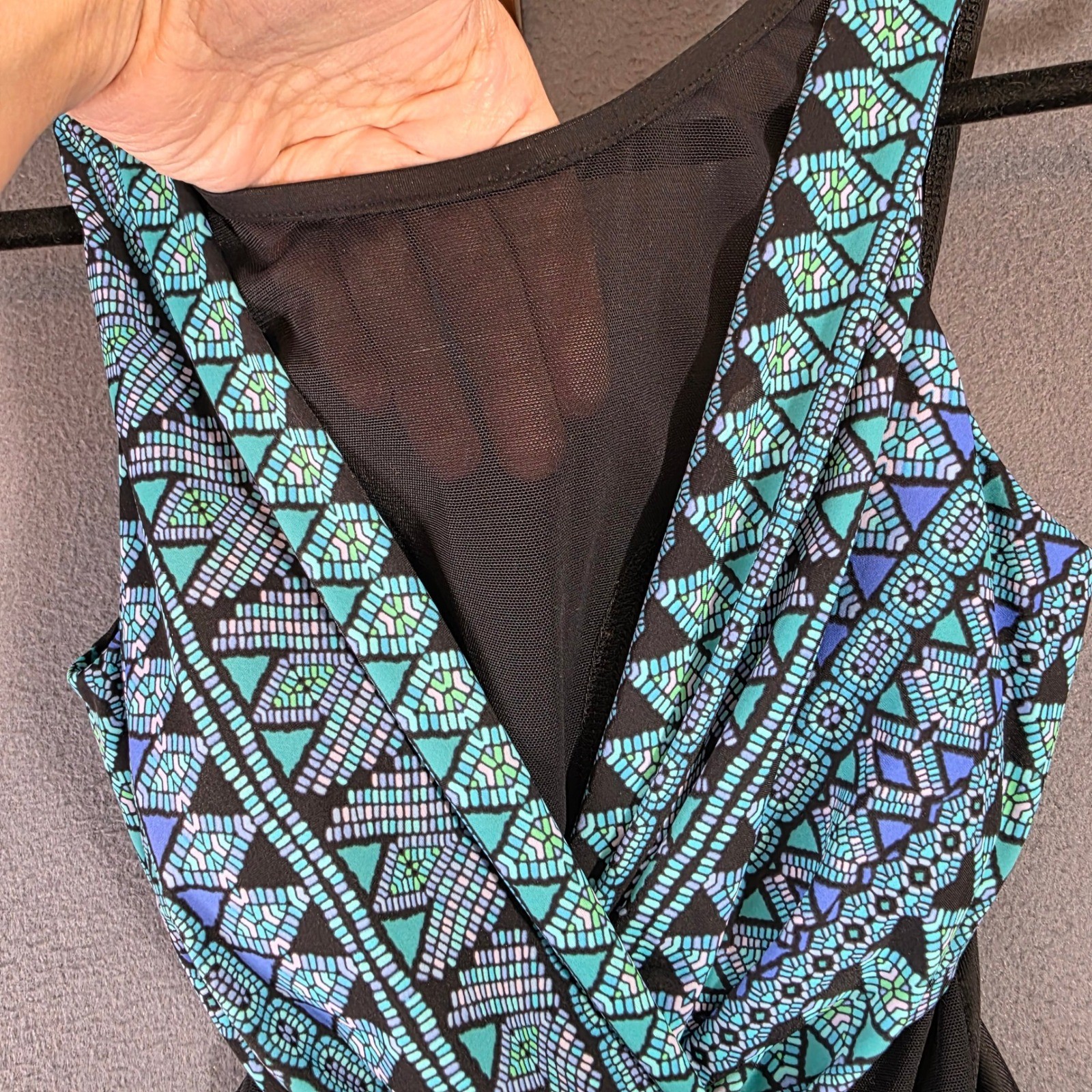 Miraclesuit Palma Deep V One Piece Swimsuit Black Blue Geometric Womens Size 12