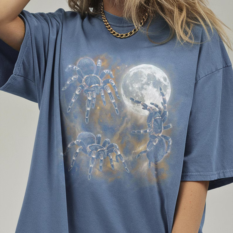 Comfort Tee Three Tarantula Moon Animal Insect Spider Graphic Gift