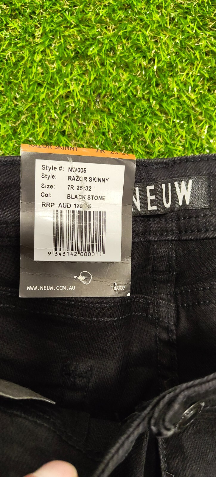 NEUW – Razor Skinny – Black Stone – 25W 32L (7R) New With Tags RRP $129.95