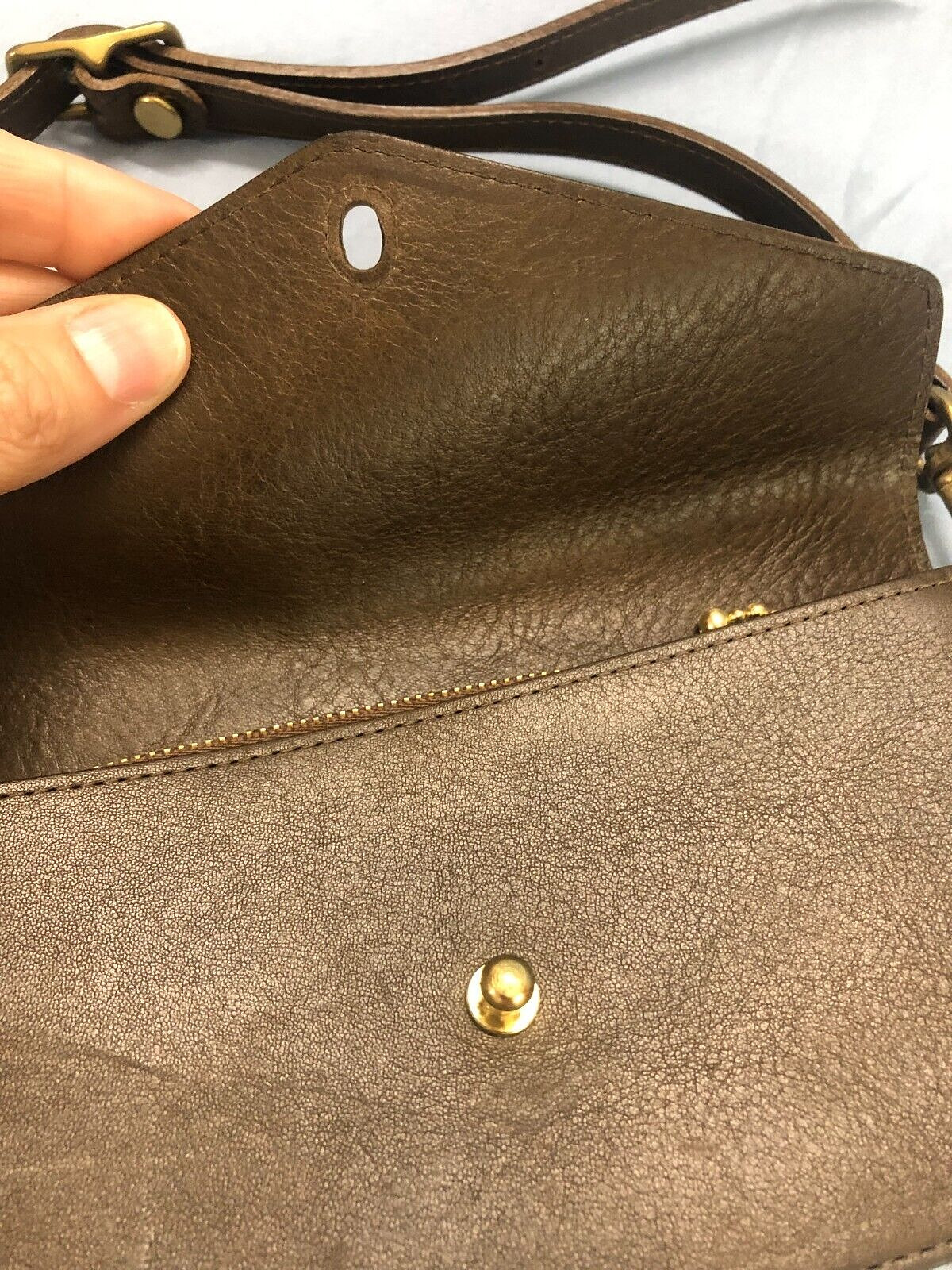 LIANCA CENTRAL Hong Kong BROWN LEATHER Brass Hardware CROSSBODY WALLET CLUTCH