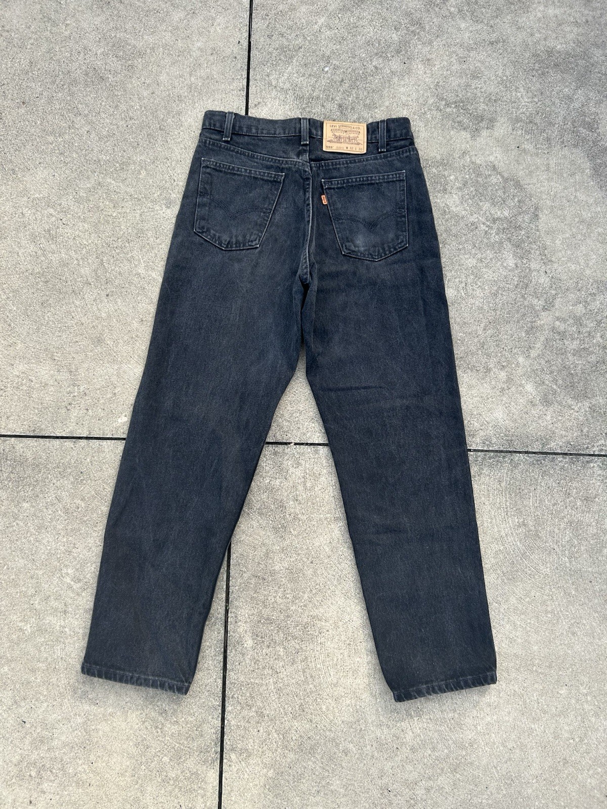 Early 90s Black Straight leg Relaxed fit Orange tab 555 Levi’s 32W 30L‼️‼️