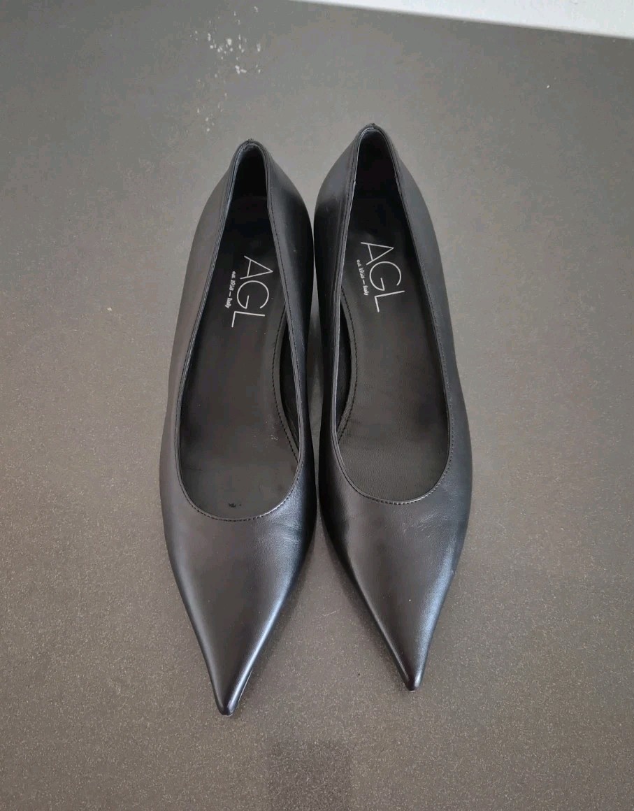 AGL Black Classic Lenor Pointed Toe Kitten Heel Retro Pump size 38