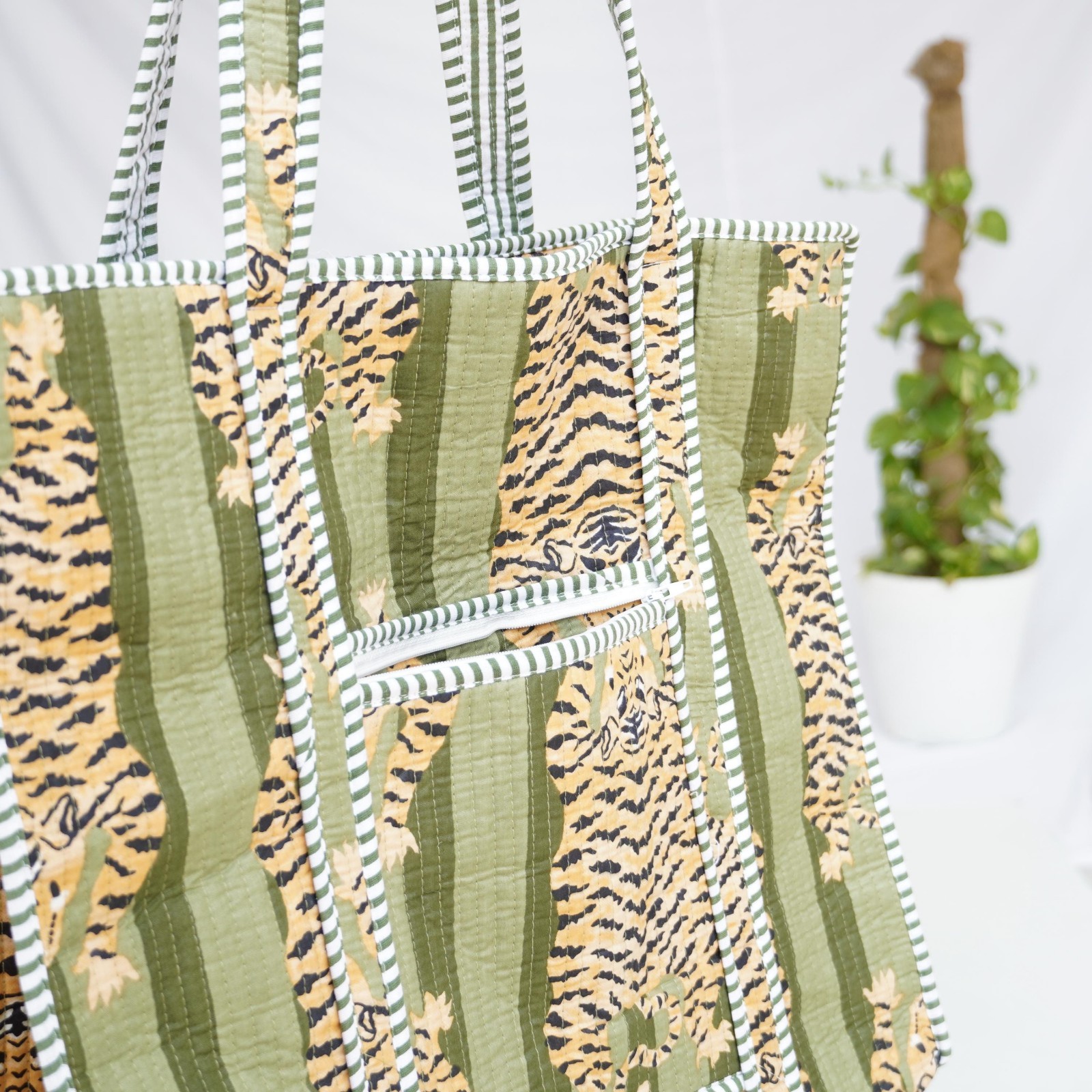 Handmade Cotton Tote Bag Green Tiger Crossbody Bag Cotton Quilted houlder Tote
