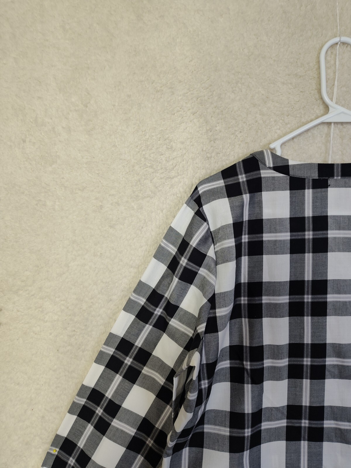 Izod Women Top Large Black Plaid Cotton Blend Long Sleeve Reguar Fit T-shirt